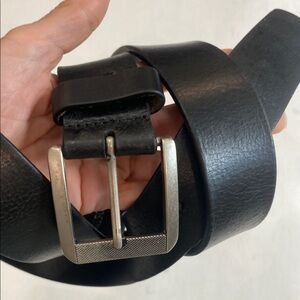 Fossil Black Leather Belt Unisex Solid Brass Buckle Classic Vintage Style